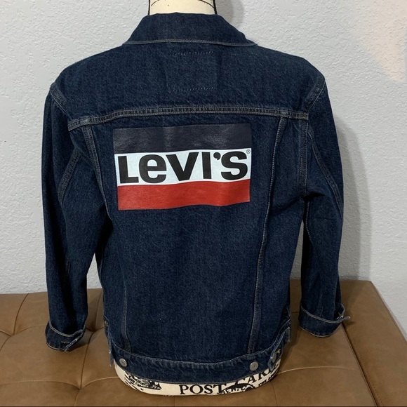 Levis Dark Wash Denim Jacket With Graphic Sz Small - Picture 1 of 5